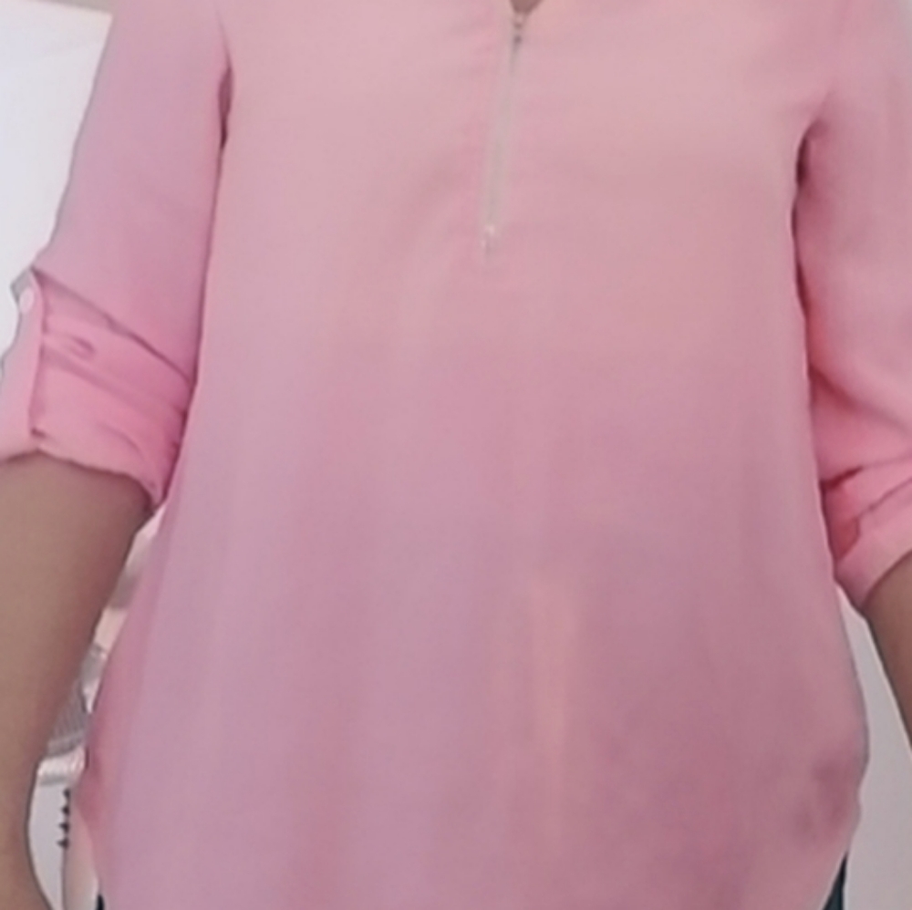 Lightweight pale pink shirt with zip, medium 3 for 20$ - Picture 3 of 5